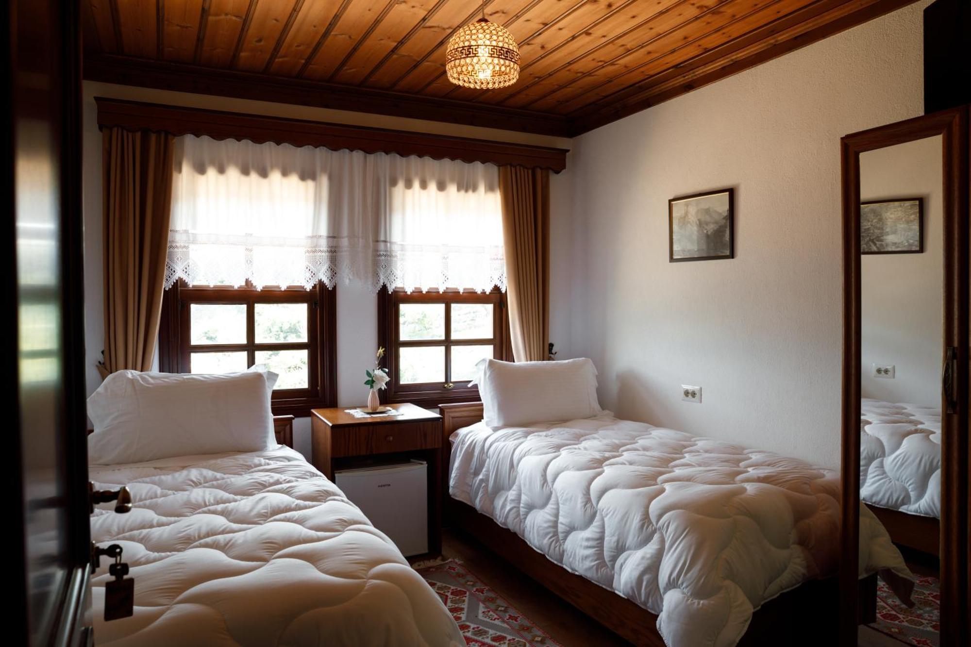 Hotel Pashai Gjirokastër Exterior foto