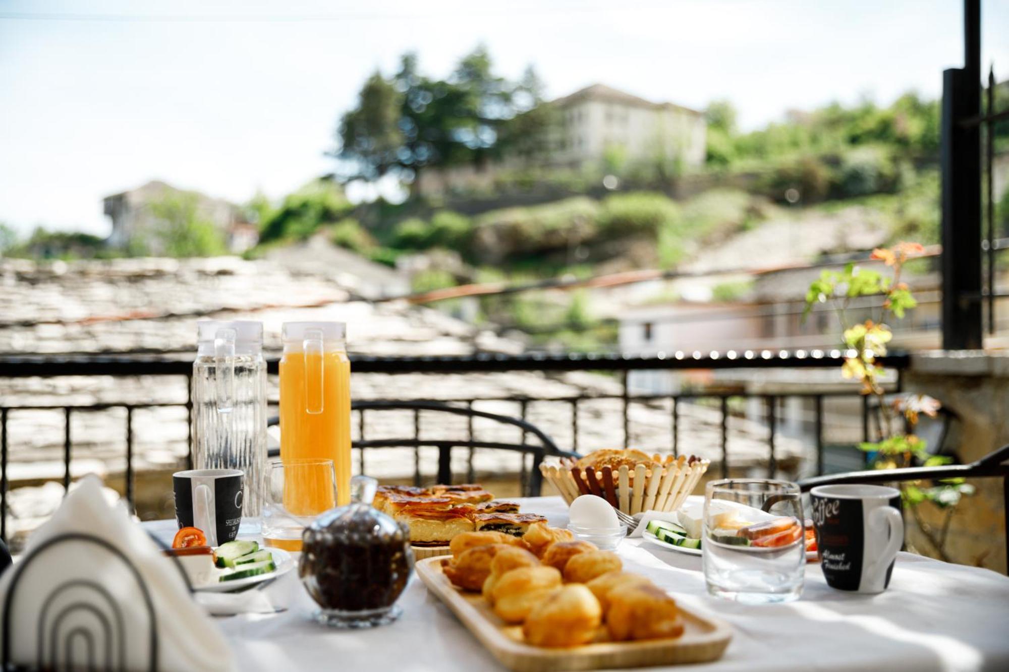 Hotel Pashai Gjirokastër Exterior foto